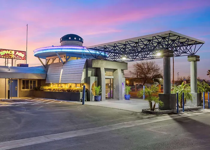 Lodge Western Space Age